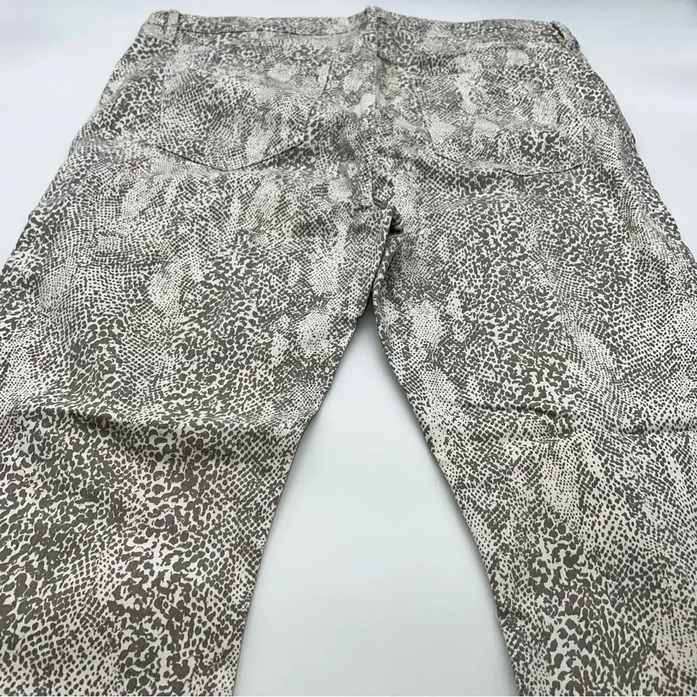 Ann Taylor Gray on White Snake Print Cotton Blend High Rise Straight Jeans-Sz 14 - Image 3