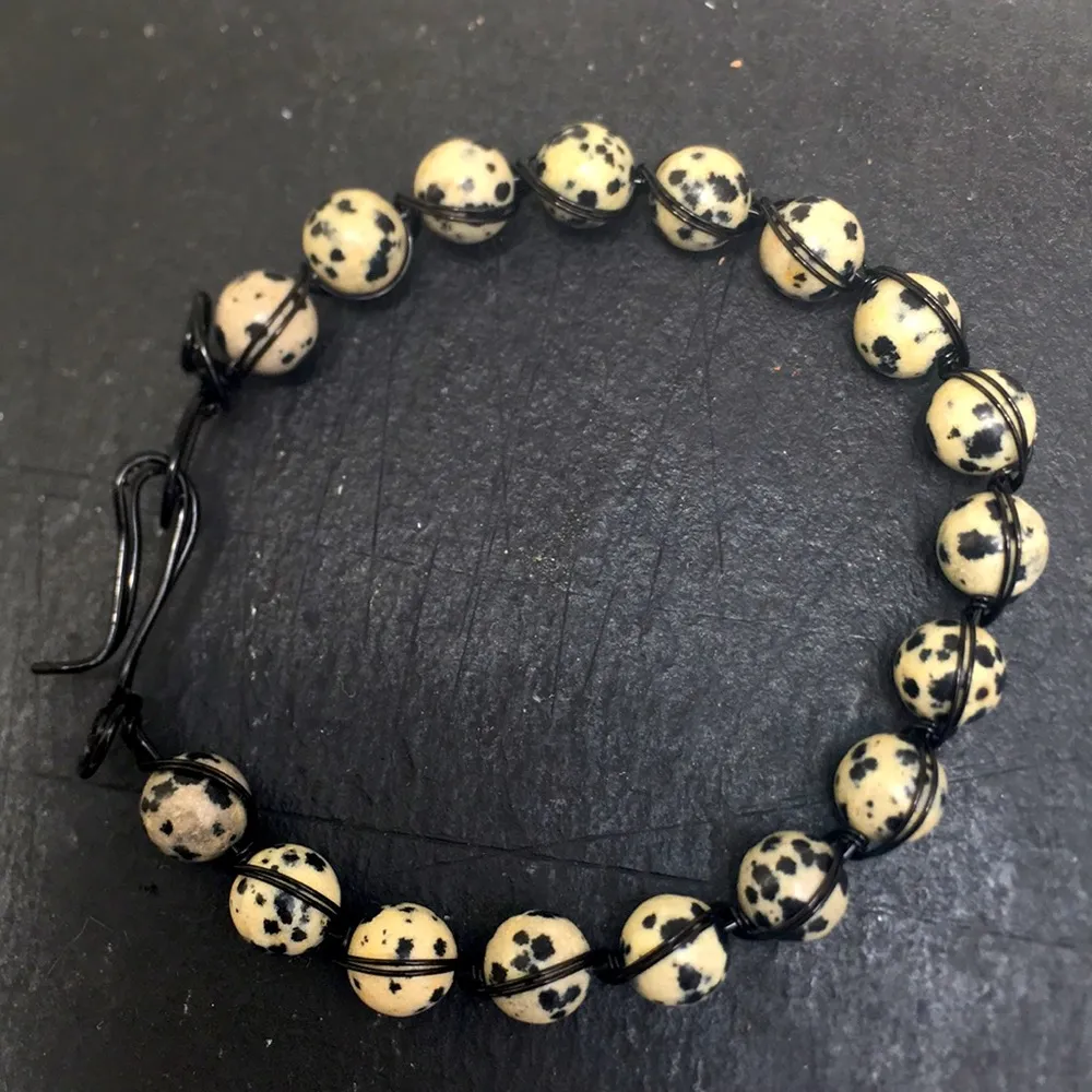 New Handcrafted Dalmatian Jasper Gemstone Bead Wire Wrapped Bracelet Black - Image 5