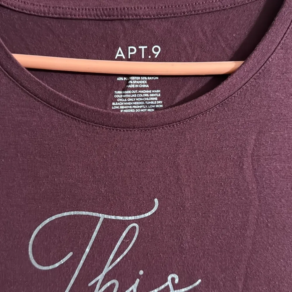 This elf runs on wine top 🍷 - Image 2