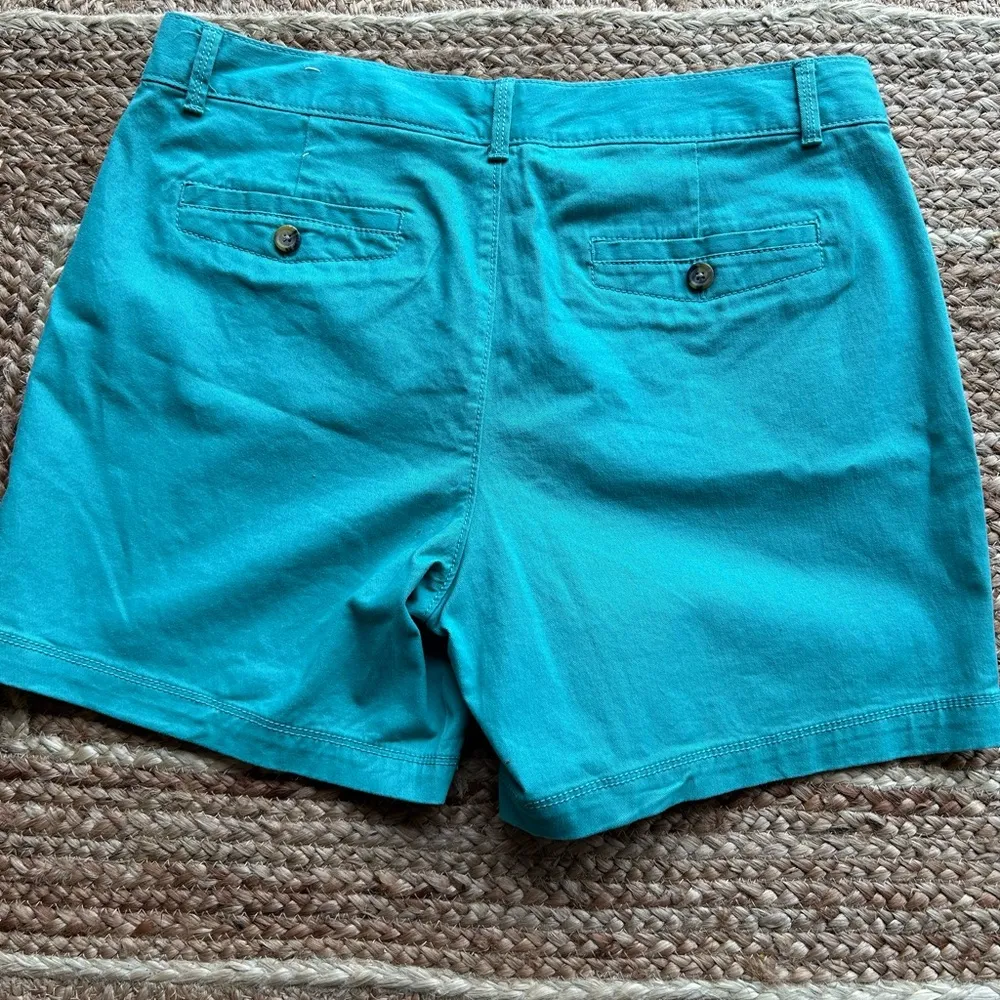 Dockers  Green Bermudas Casual Shorts - Image 3