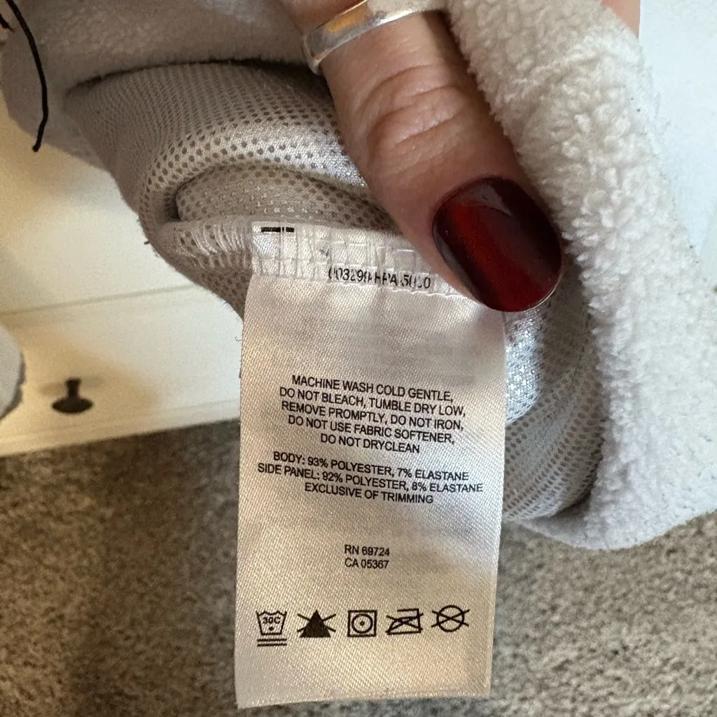 Columbia Zip-Up Fleece size small - Image 4