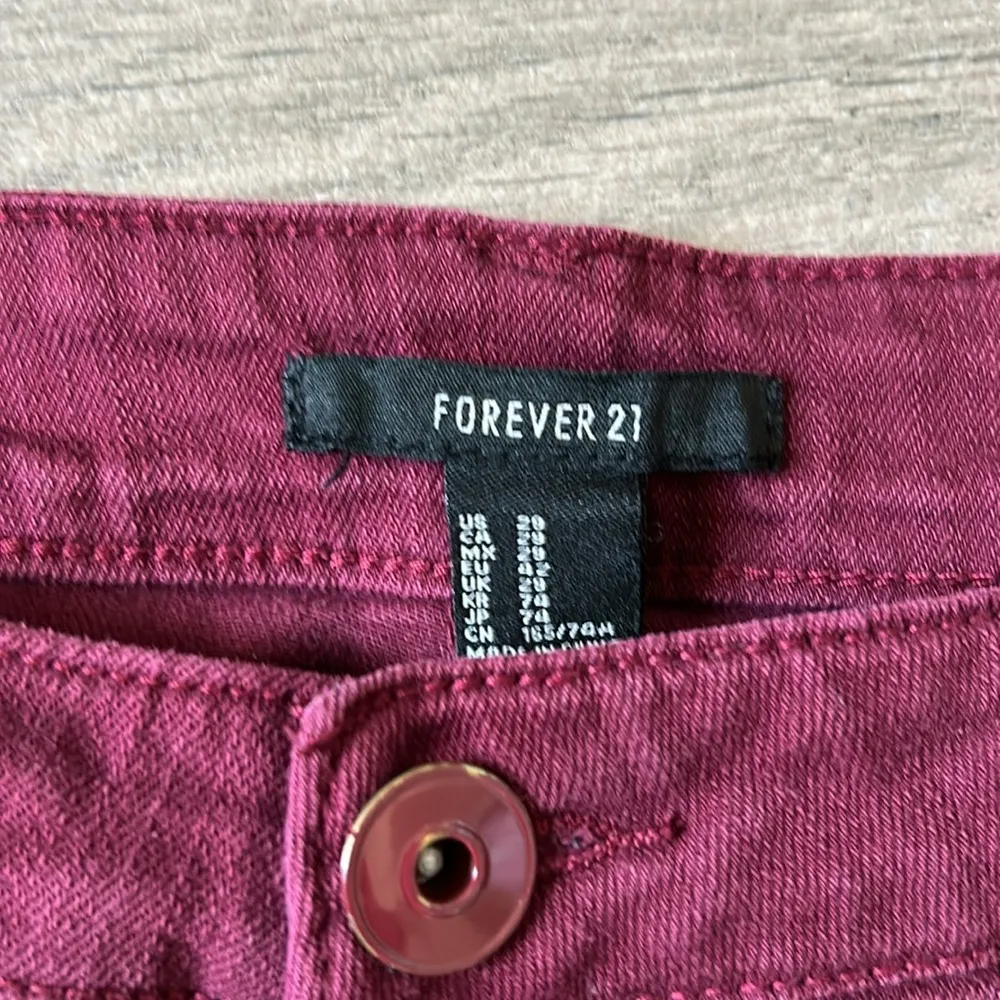 Forever 21  burgundy shorts - Image 3