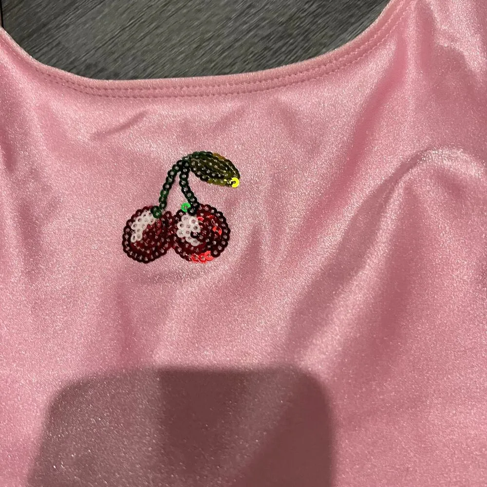 Pink swimsuit - Image 2