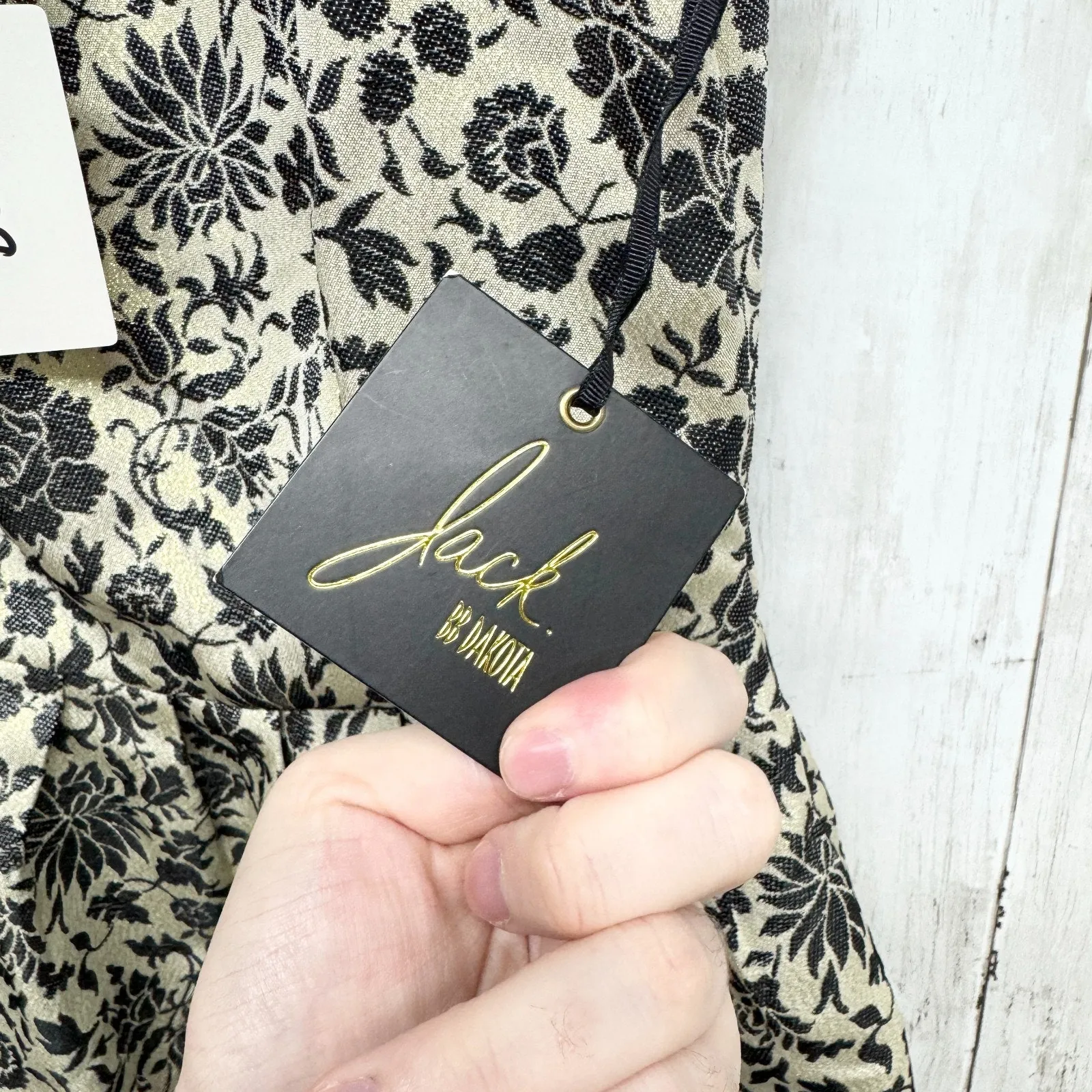 New Jack by BB Dakota Dress Women Sz 2 V-Neck Floral Sleeveless Wide Strap Mini - Image 5