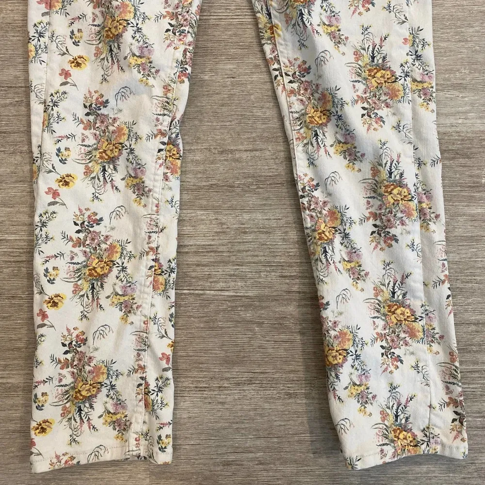Women’s Urban Outfitters BDG Floral Girlfriend High-Rise Jeans size 28 - Image 2