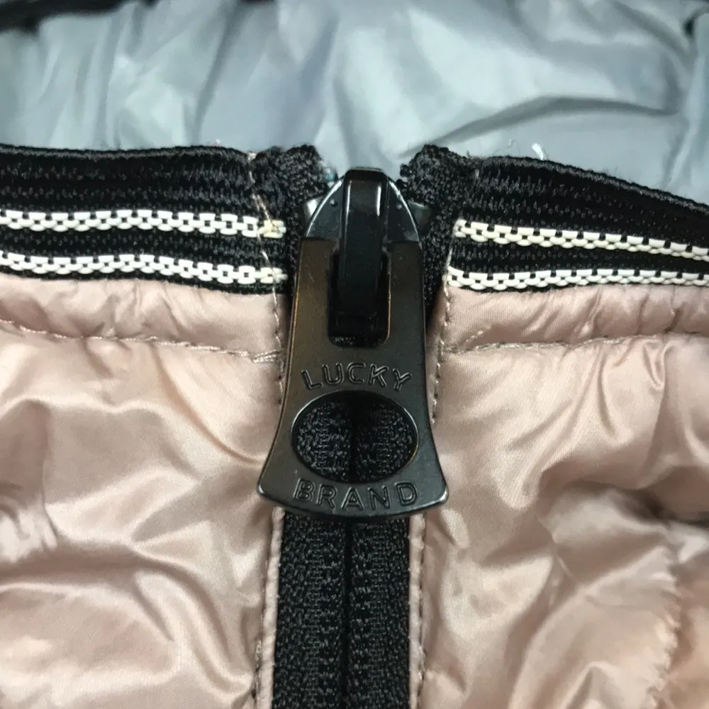 Lucky Brand Women’s Packable Down Filled Quilted Puffer Hooded Zip-Up Jacket - Image 5