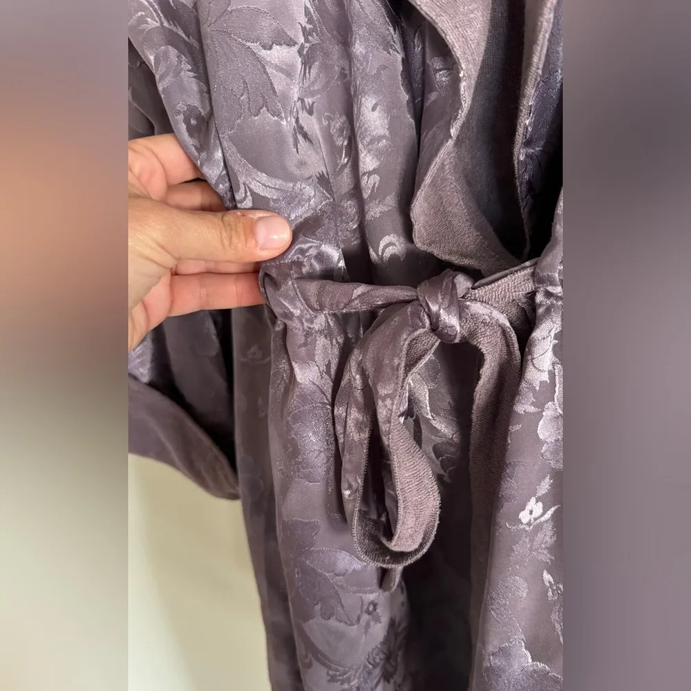 VTG gold label Victoria’s Secret robe purple foliage OSFA - Image 5