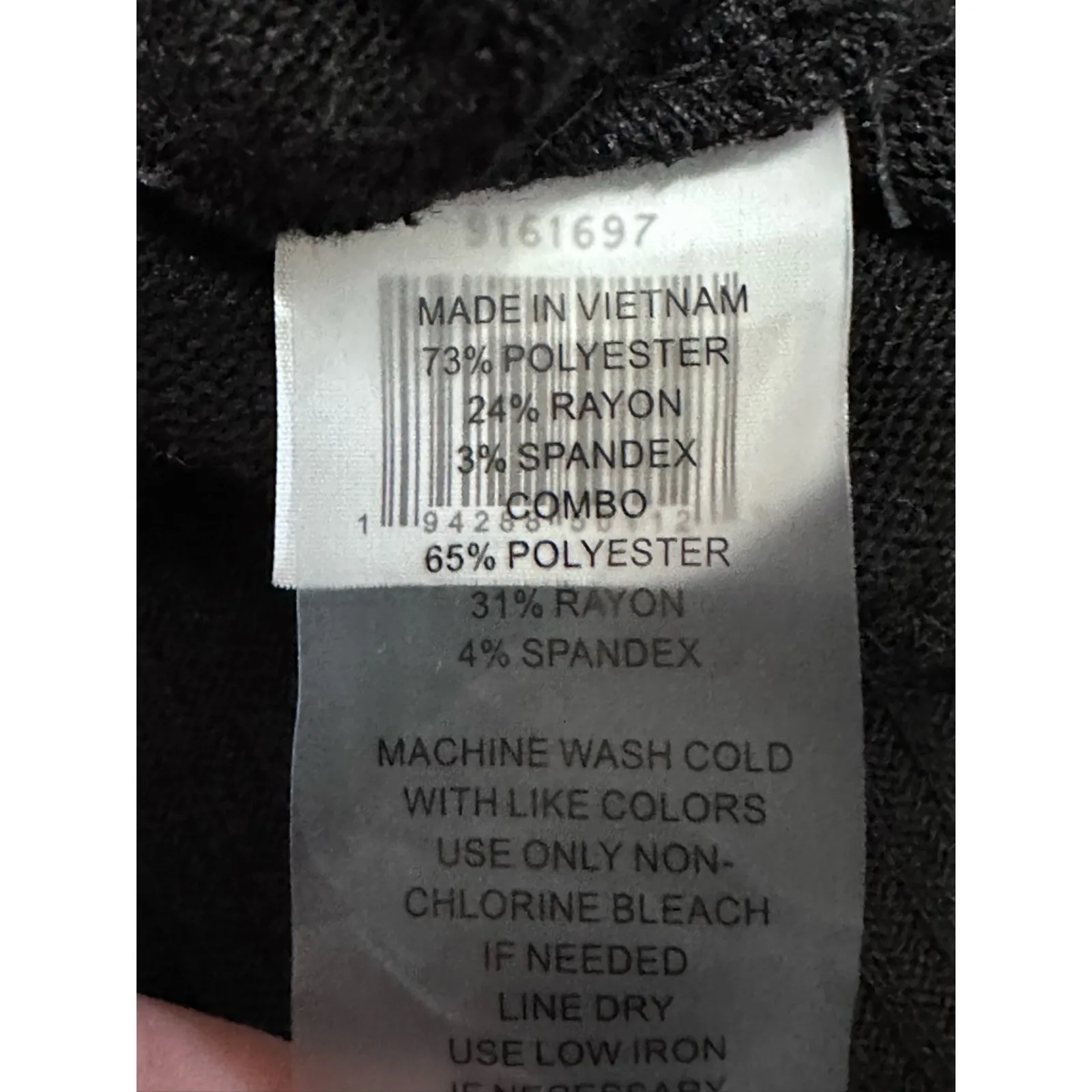 Vince Camuto Womens Casual Top Black Long Sleeve V Neck Knit M New - Image 8