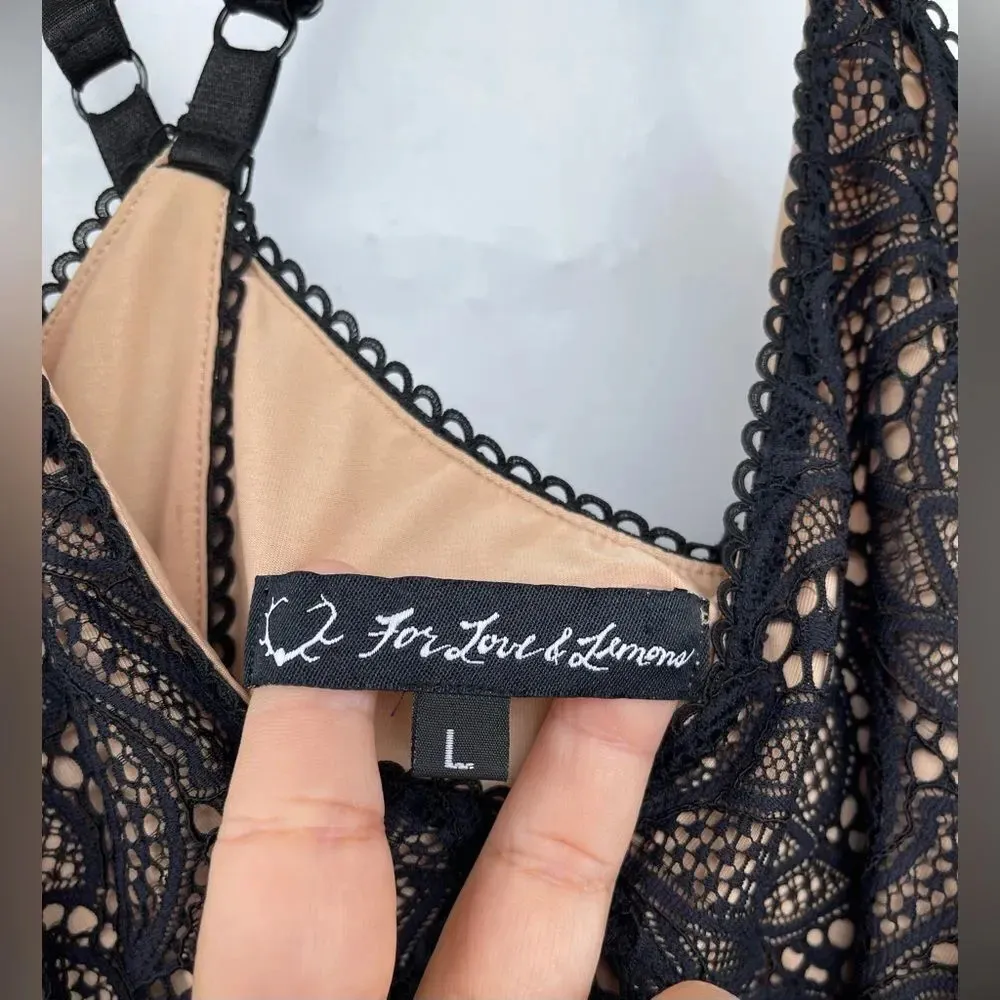 For love and lemons Lace overlay dress size large - Image 6