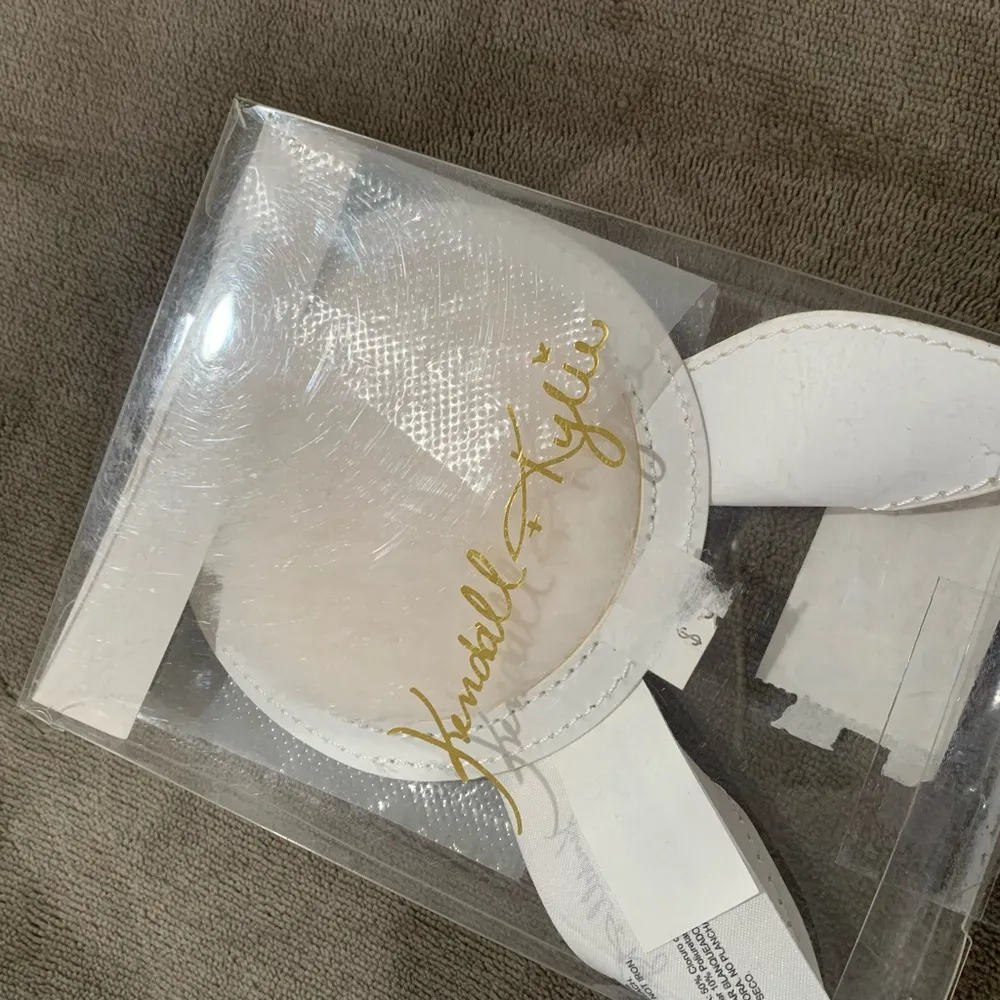 Kendall & Kylie Crossbody phone case and mirror combo - Image 2