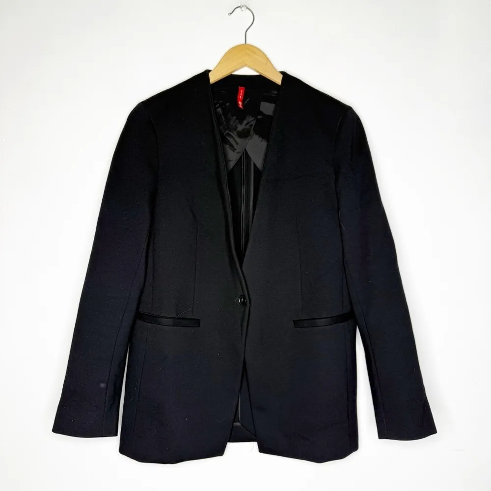 Spanx Black Collarless One Button Blazer Jacket Size XS - Image 3