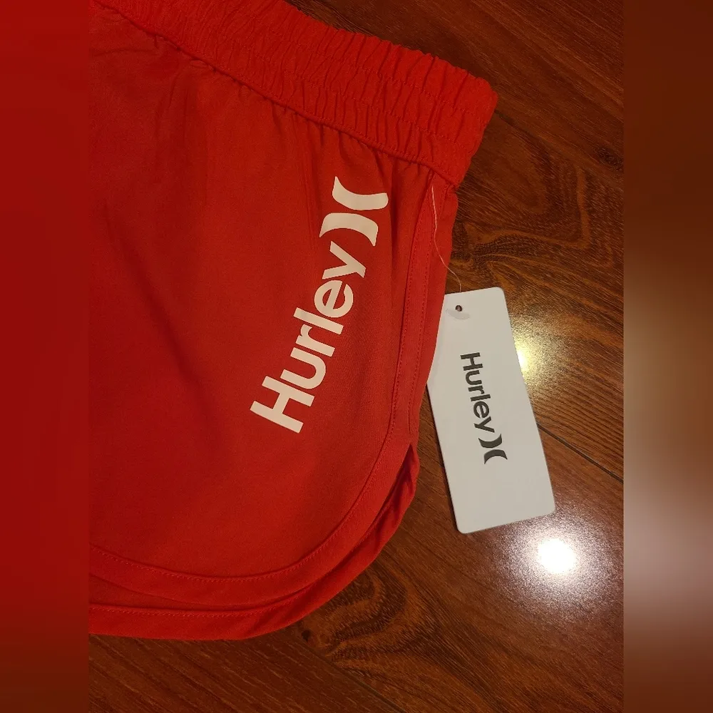 Hurley Orange Boardshorts Size Medium - Image 3
