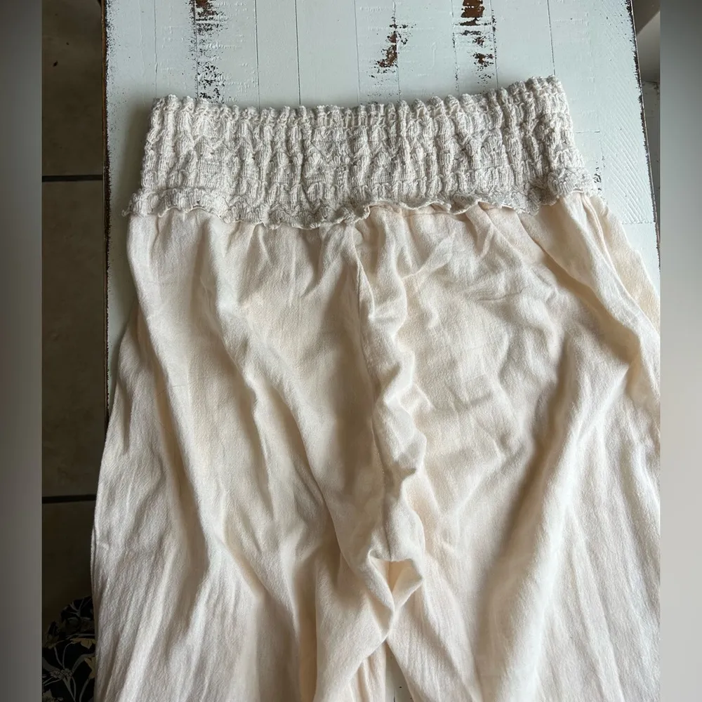 Ocean drive sand dollar washed crochet and cotton gaucho pant - Image 8