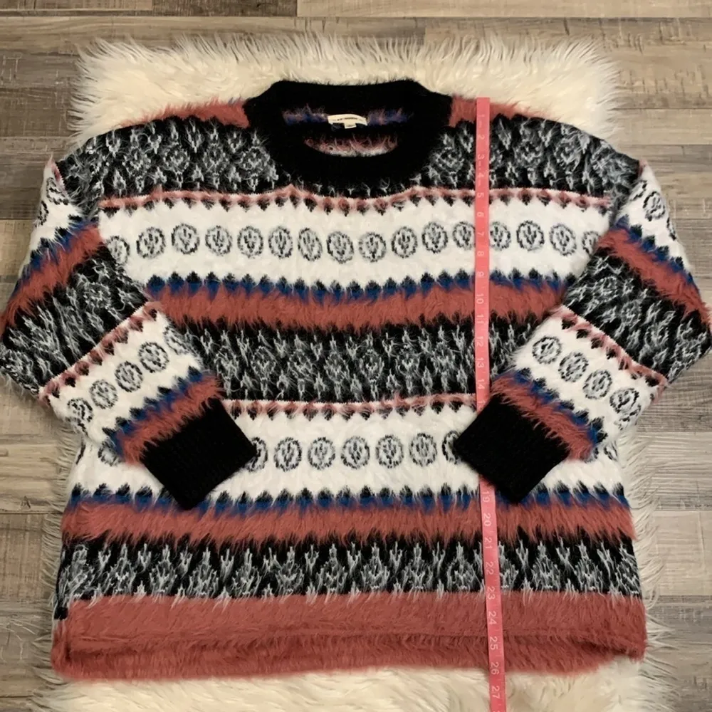 Eesome ee:some NWOT super soft fuzzy oversized sweater L - Image 8