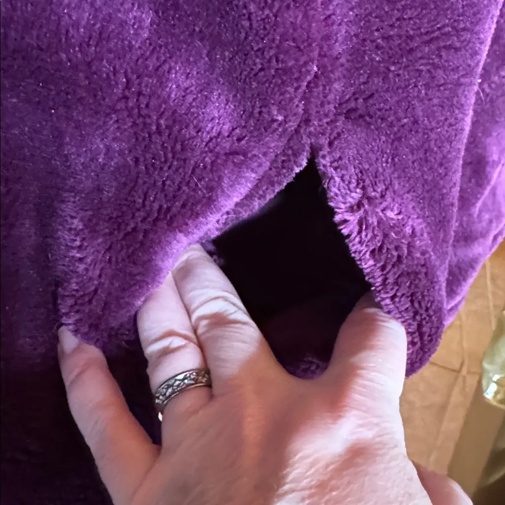 32 Degrees Women's Luxe Fur Hooded Full Zip Sweater Plum Purple Size Small - Image 11