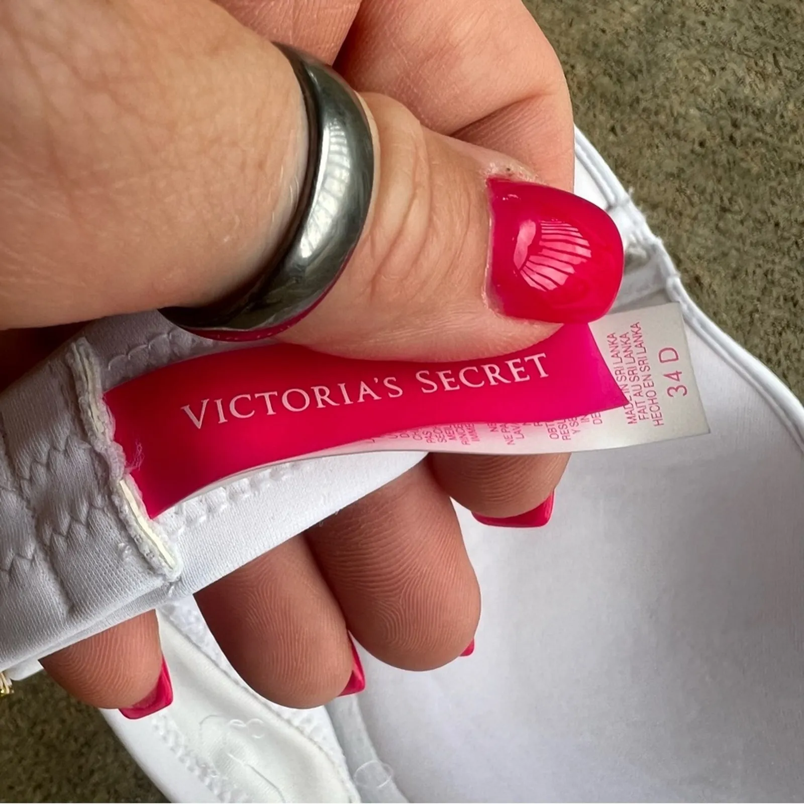 Victoria’s Secret 34D White Pushup Bandeau bikini top with broach detail - Image 4