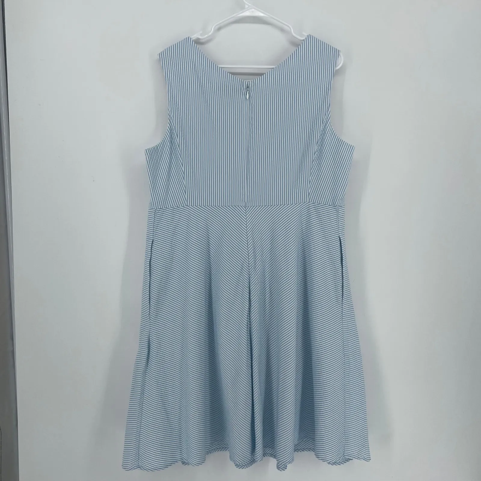 Lands End Seersucker Striped Dress 16W Blue White Sleeveless Fit Flare Pockets - Image 12