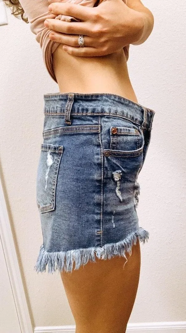 Cut Off Denim Shorts  - Image 5