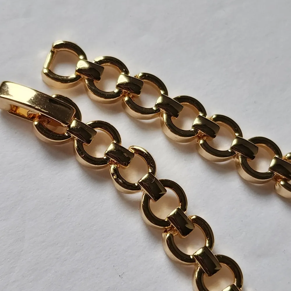 Gold Filled Chain Bracelet Mama with Crystals - Image 4