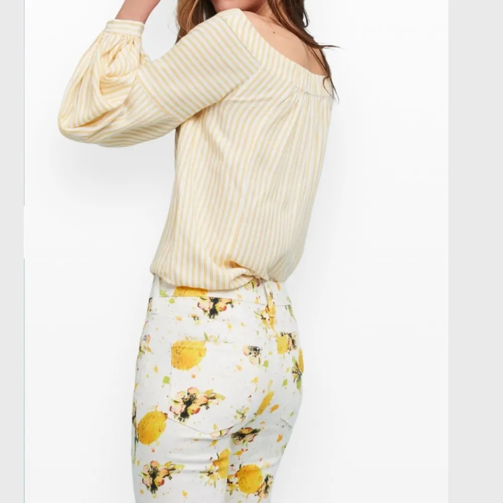 Pilcro Lemon Grove High-Rise Cropped Bootcut Jeans 29 P - Image 8