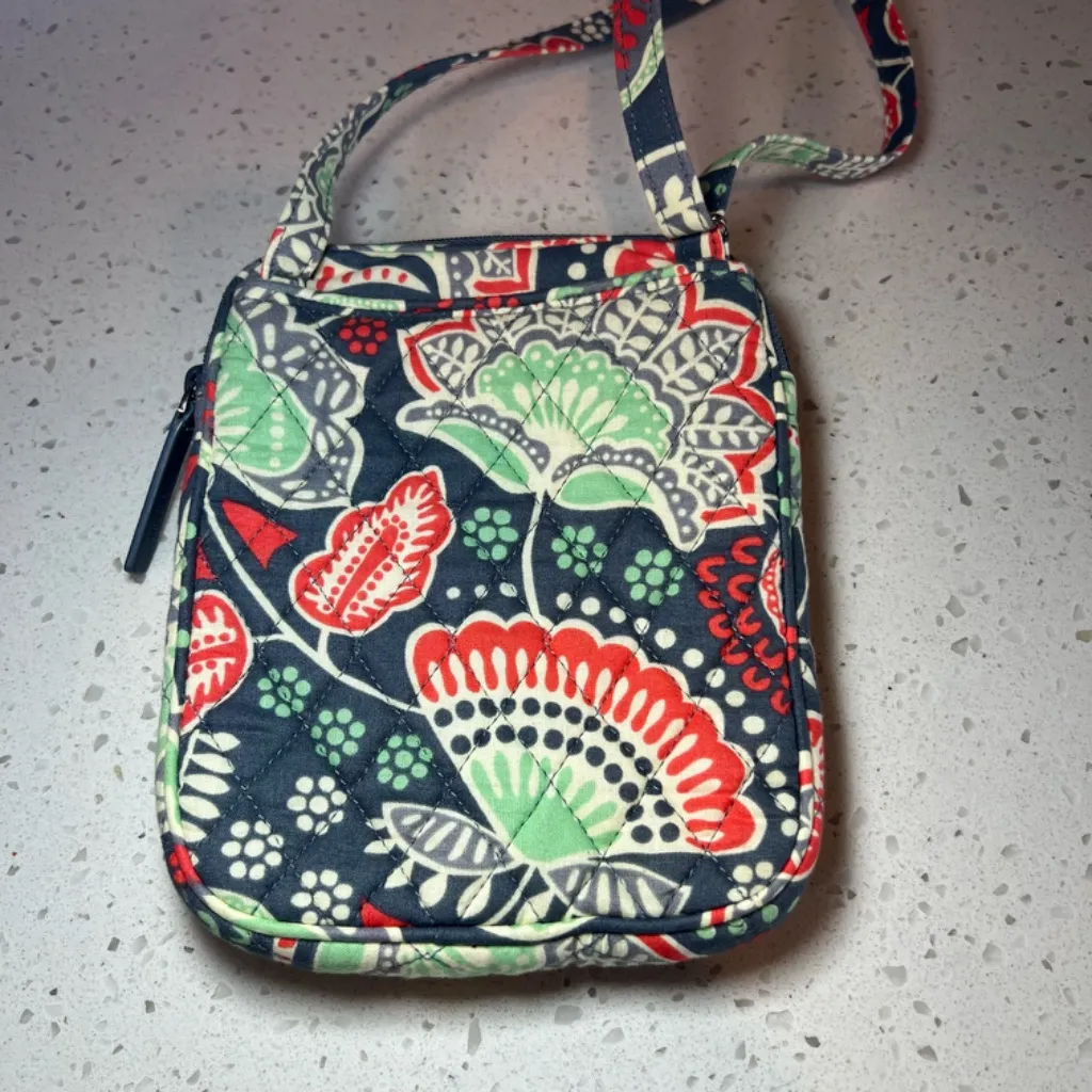 Vera Bradley Mini Hipster Crossbody Bag Nomadic Floral Gray Green Coral Bag  EUC - Image 9