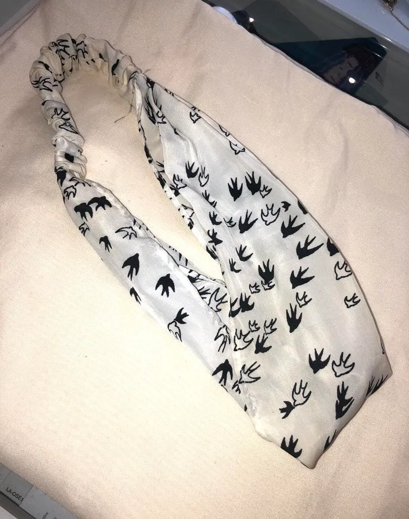 Black/white Headband - Image 2