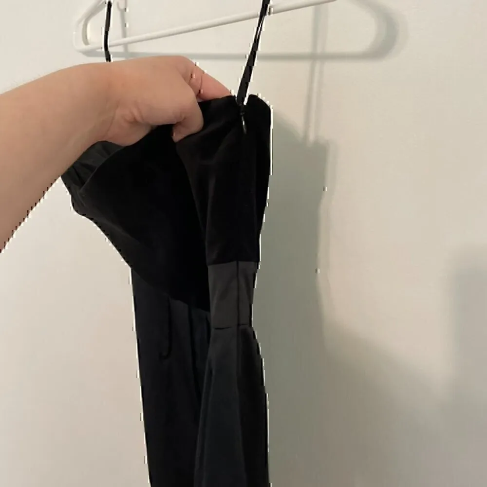 NEW NWT BANANA REPUBLIC Black Velvet Mixed Media Strapless Knee LBD Sheath Dress - Image 7