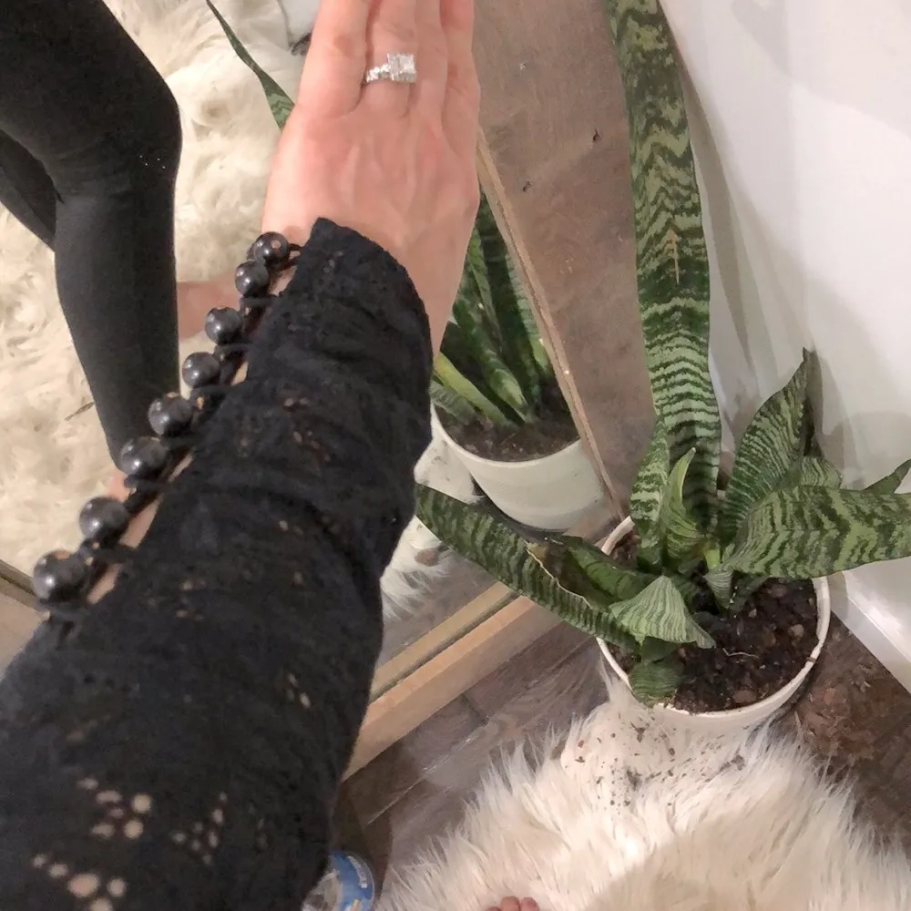 Tracy Reese New York size 4 black lacey boho top - Image 5