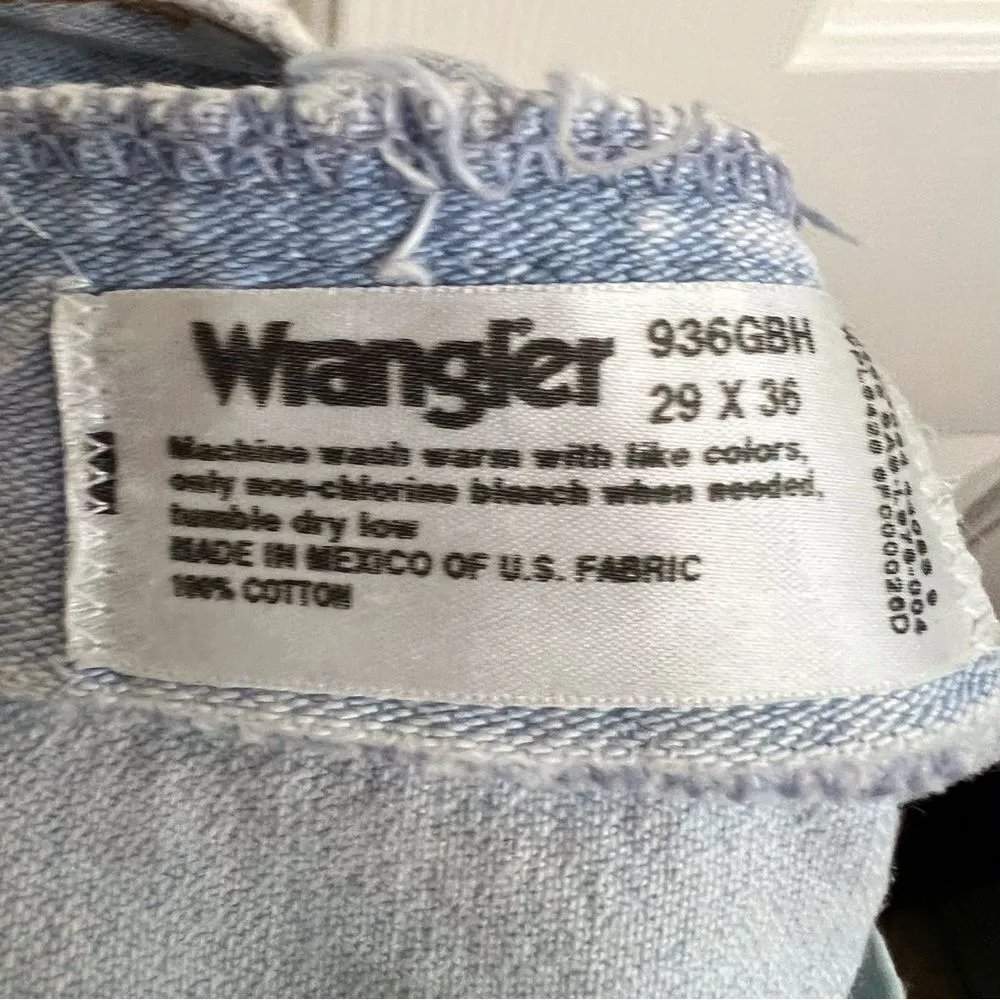 Wrangler Womens Cut Off Distressed Jean Shorts Size 29 Grunge Casual Vacation - Image 3