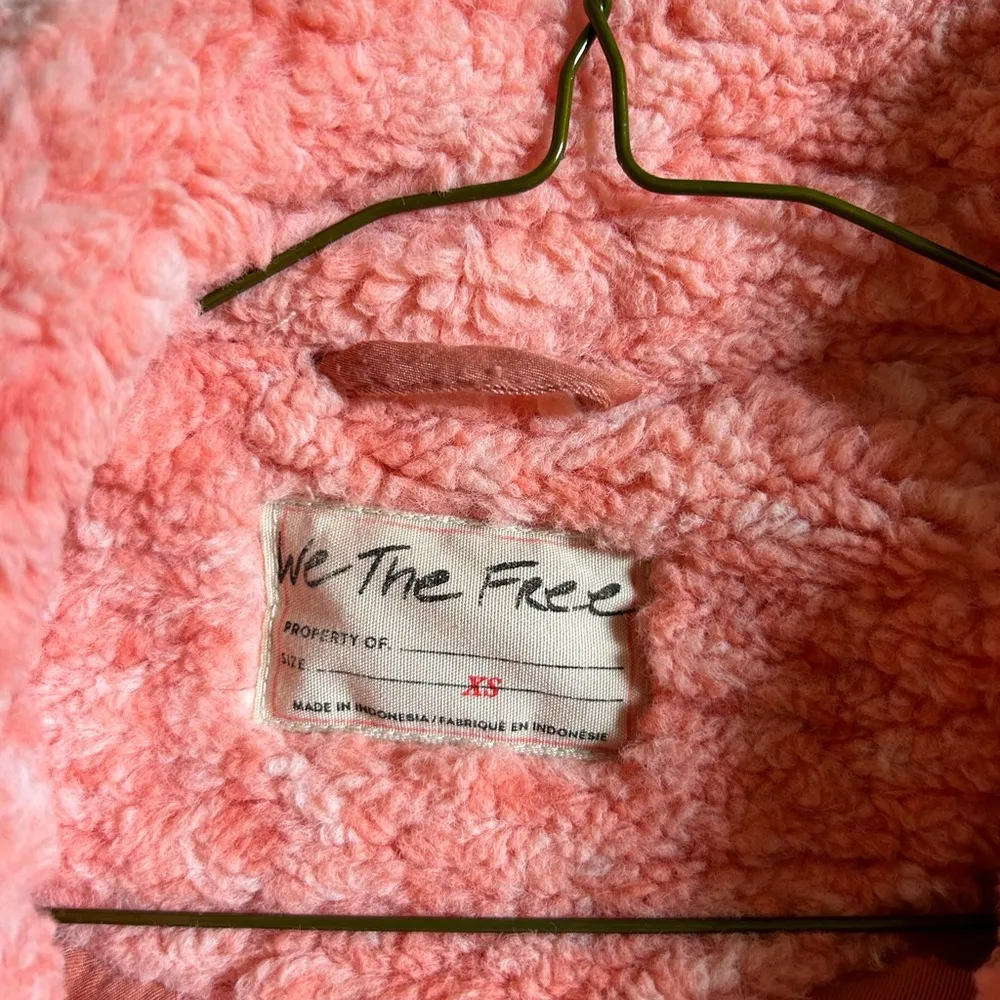 Free people pink jacket size xs - Image 3
