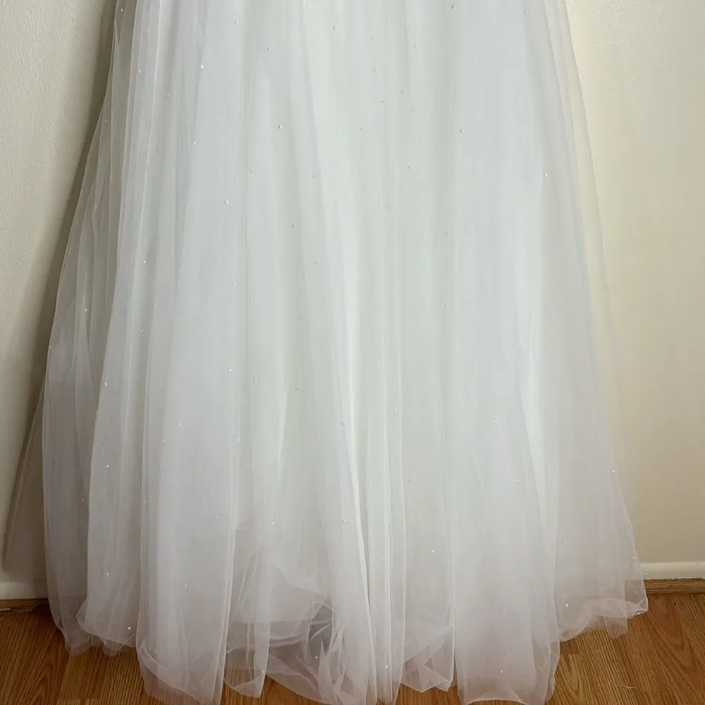 APPLIQUED V NECK SLEEVELESS OPEN BACK A LINE GOWN embellished dress - Image 6