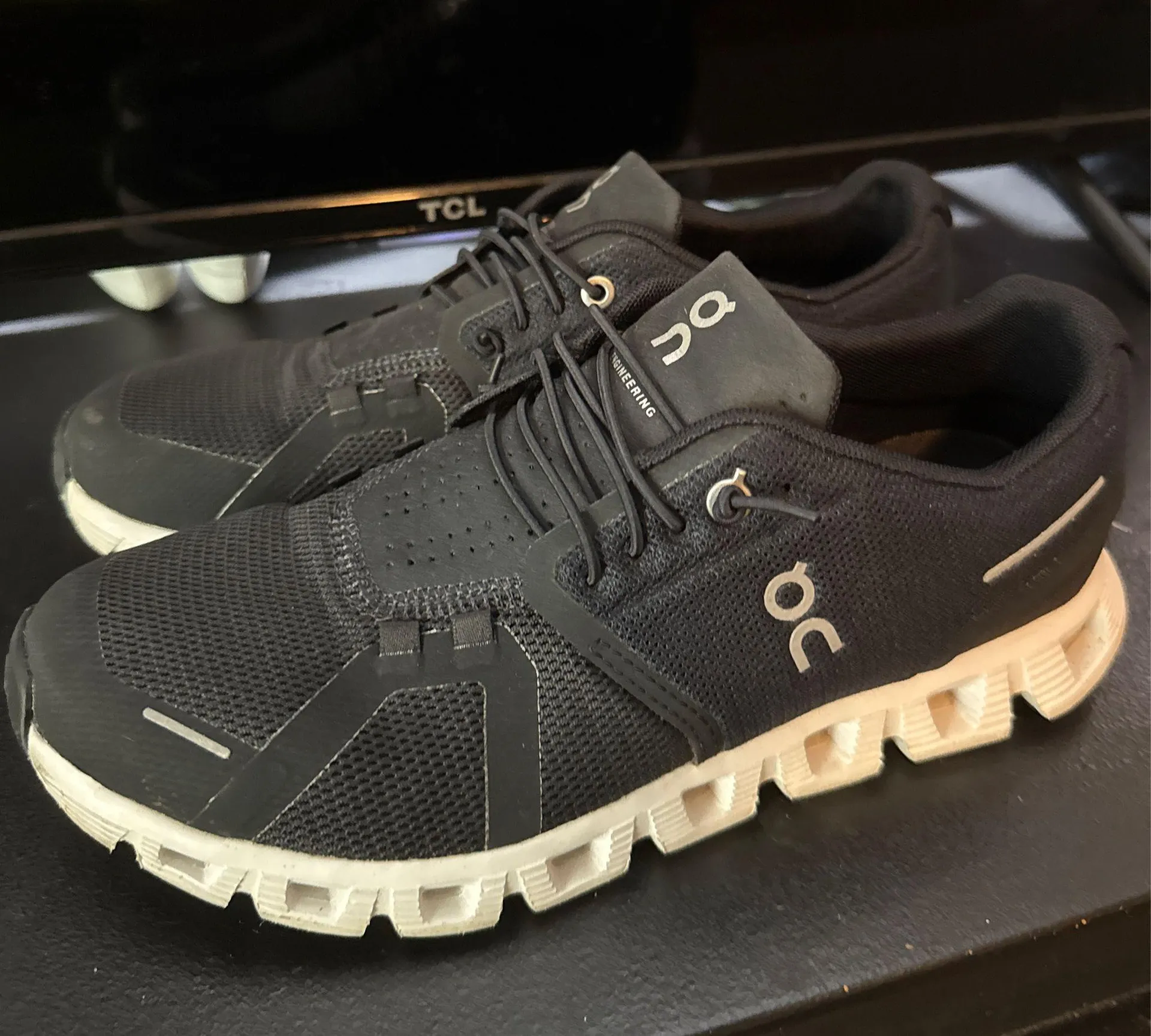 On Cloud Shoes - Image 2