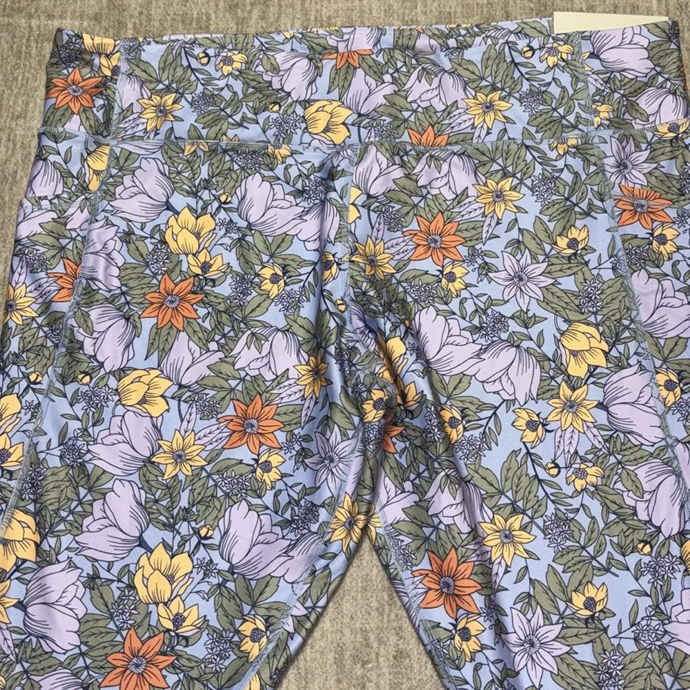 NWT 3X Leggings 7/8 High Rise Freely lavender floral pockets Purple - Image 2
