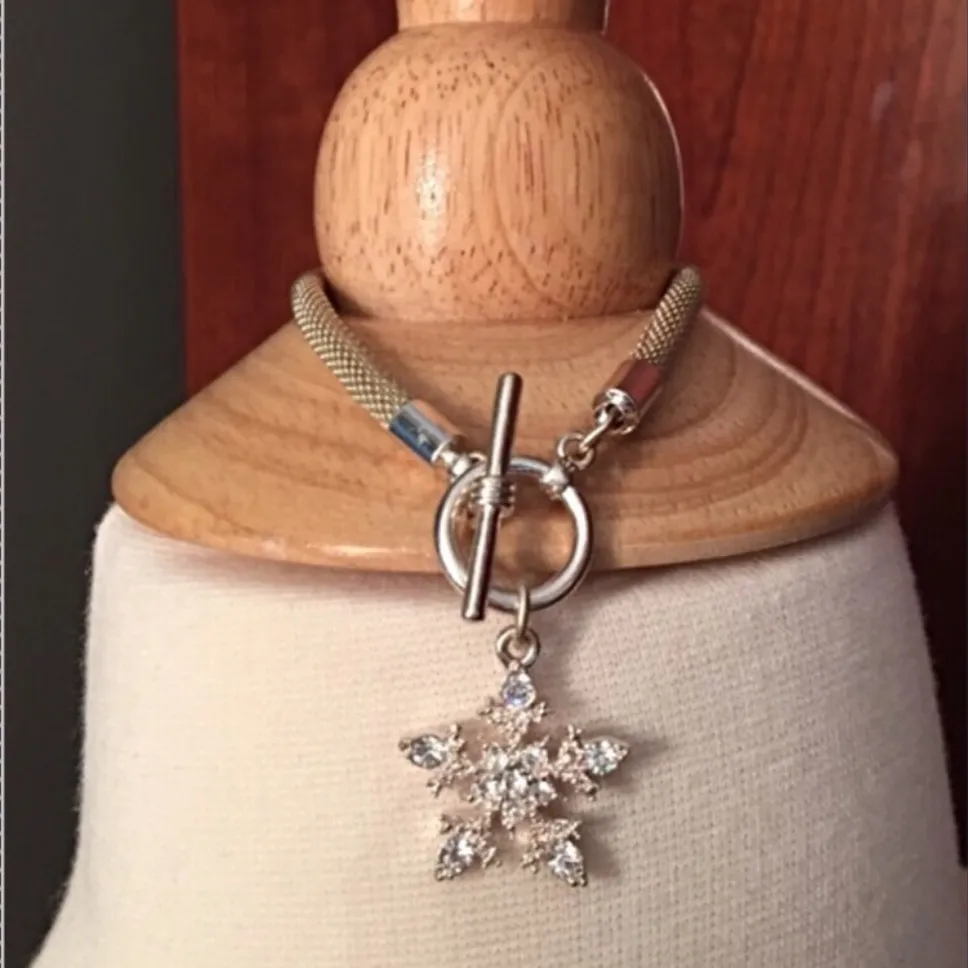 Silver Mesh Snowflake Bracelet - Image 5
