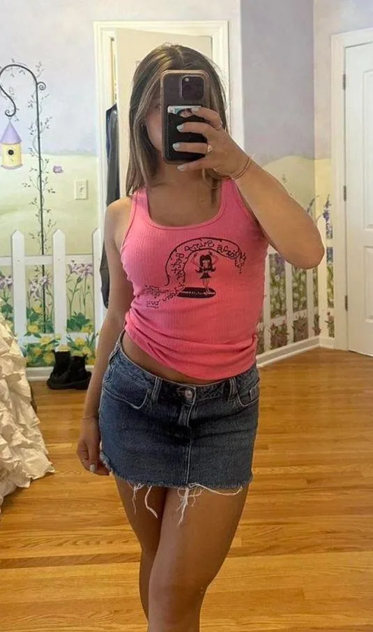 2000s Y2K pink and black tank top with graphic print on front Size XS - Image 3