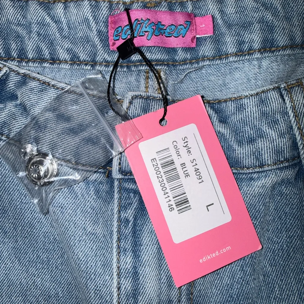 Edikted Raelynn Washed Low Rise Baggy Jeans- Size: Large - Image 10