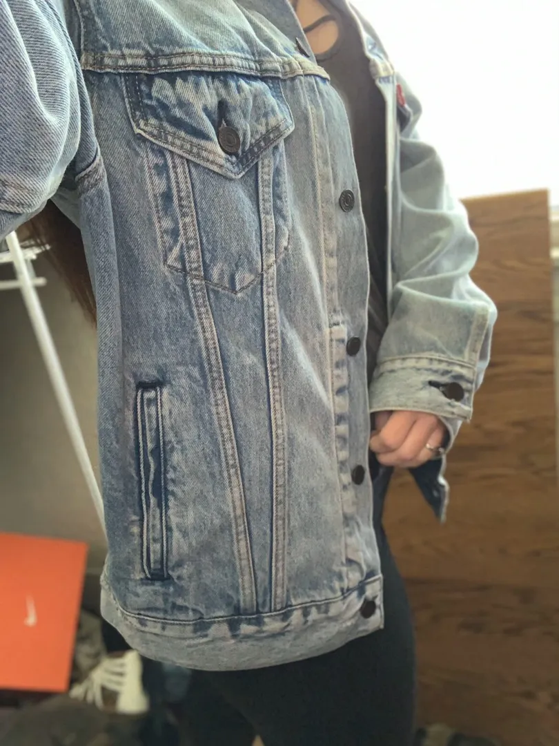 Levi’s Men’s Denim Jacket - Image 2
