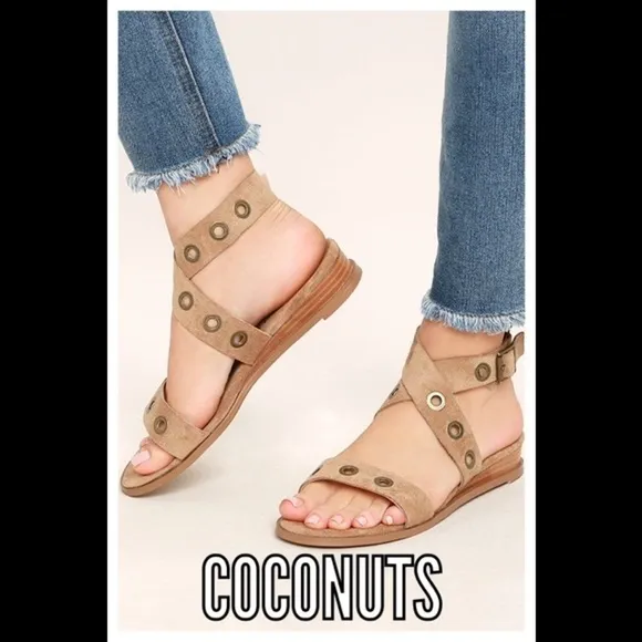 💕COCONUTS by MATISSE💕 Belize Suede Wedge Sandals - Image 2