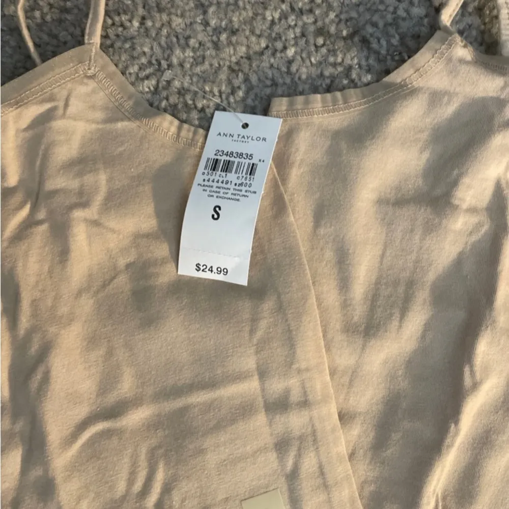 NWT any Taylor factory small - Image 3