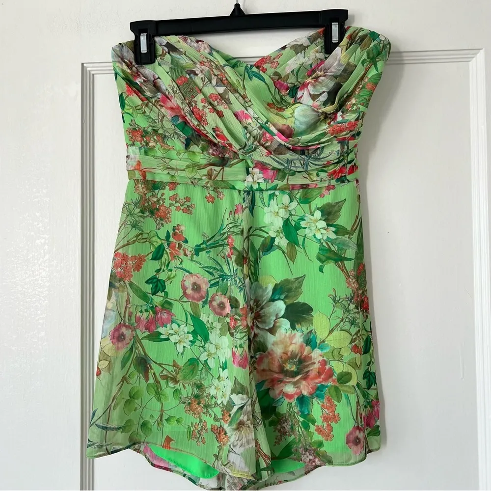 JAYGODFREY Green Floral Print Strapless Sleeveless Shorts Romper Size 2 EUC - Image 3