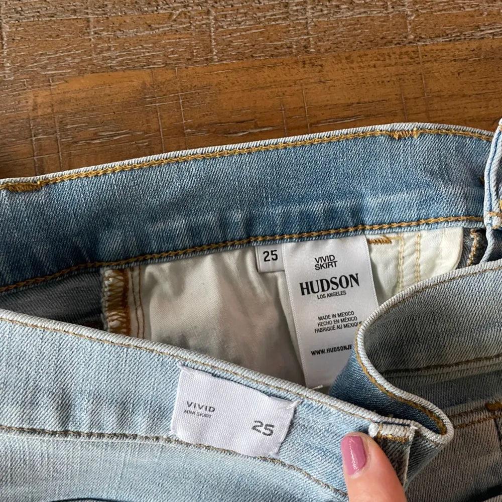 Hudson denim mini skirt Vivid Sz 25 nwt - Image 8