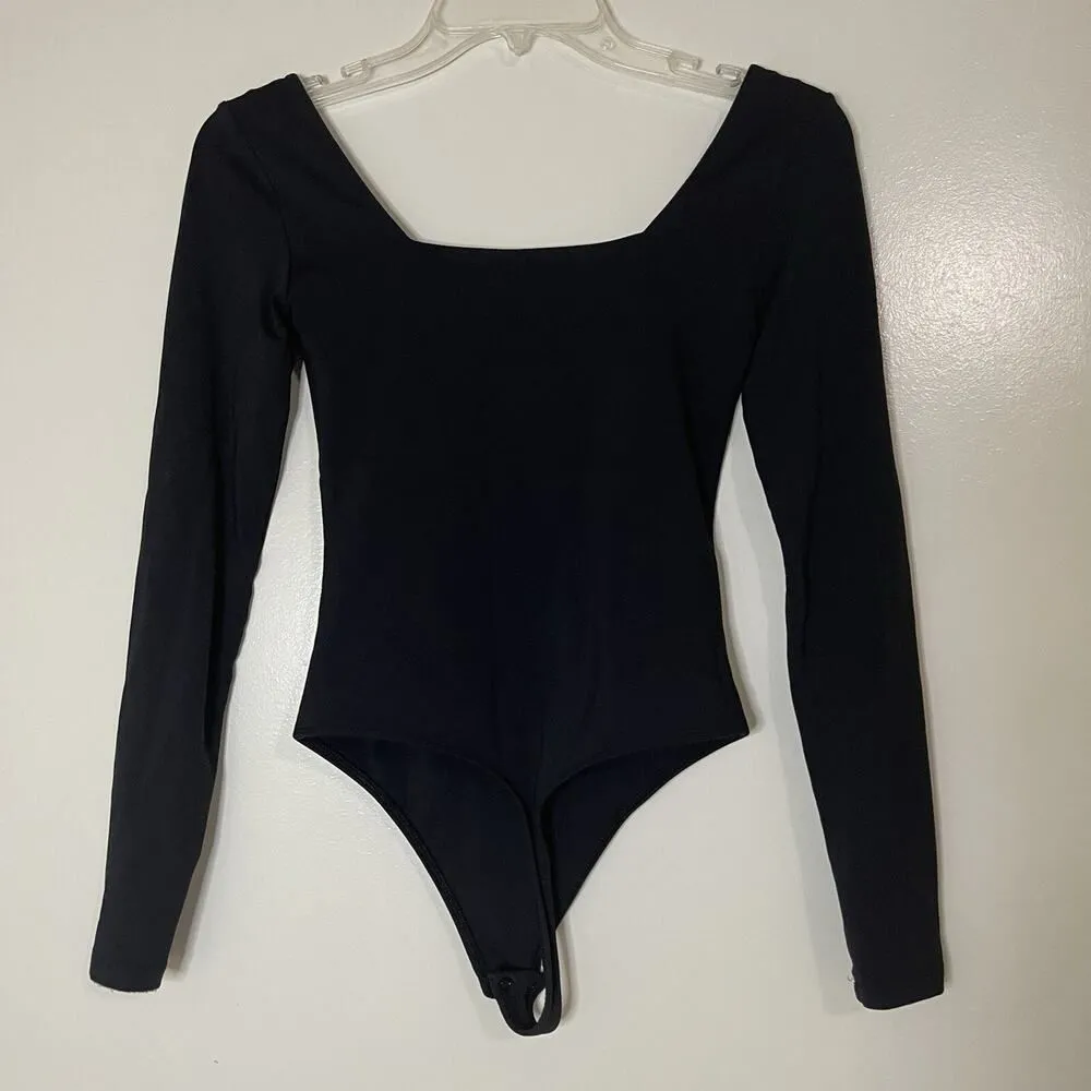 Aritzia Babaton Contour Square neck long sleeve black bodysuit size XS - Image 7