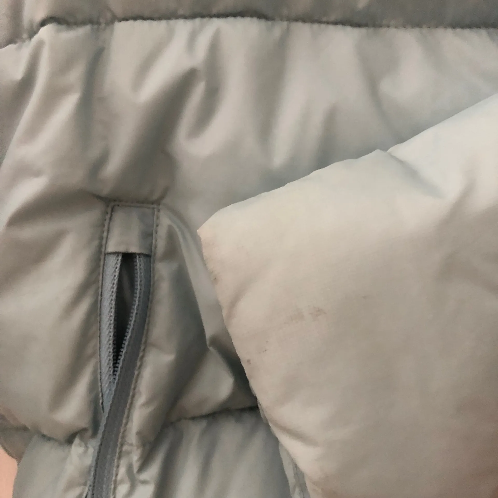 Alo Yoga Gold Rush Puffer Chalk Blue XS - Image 4