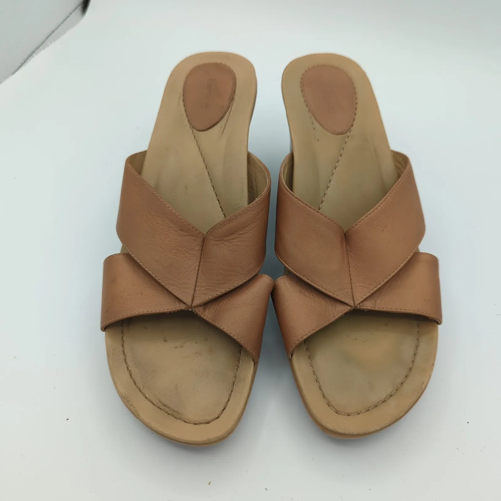 Dansko Neve Clogs Heels Womens 11-11.5 Tan Leather Wedge Slide Sandals Size 41 - Image 4