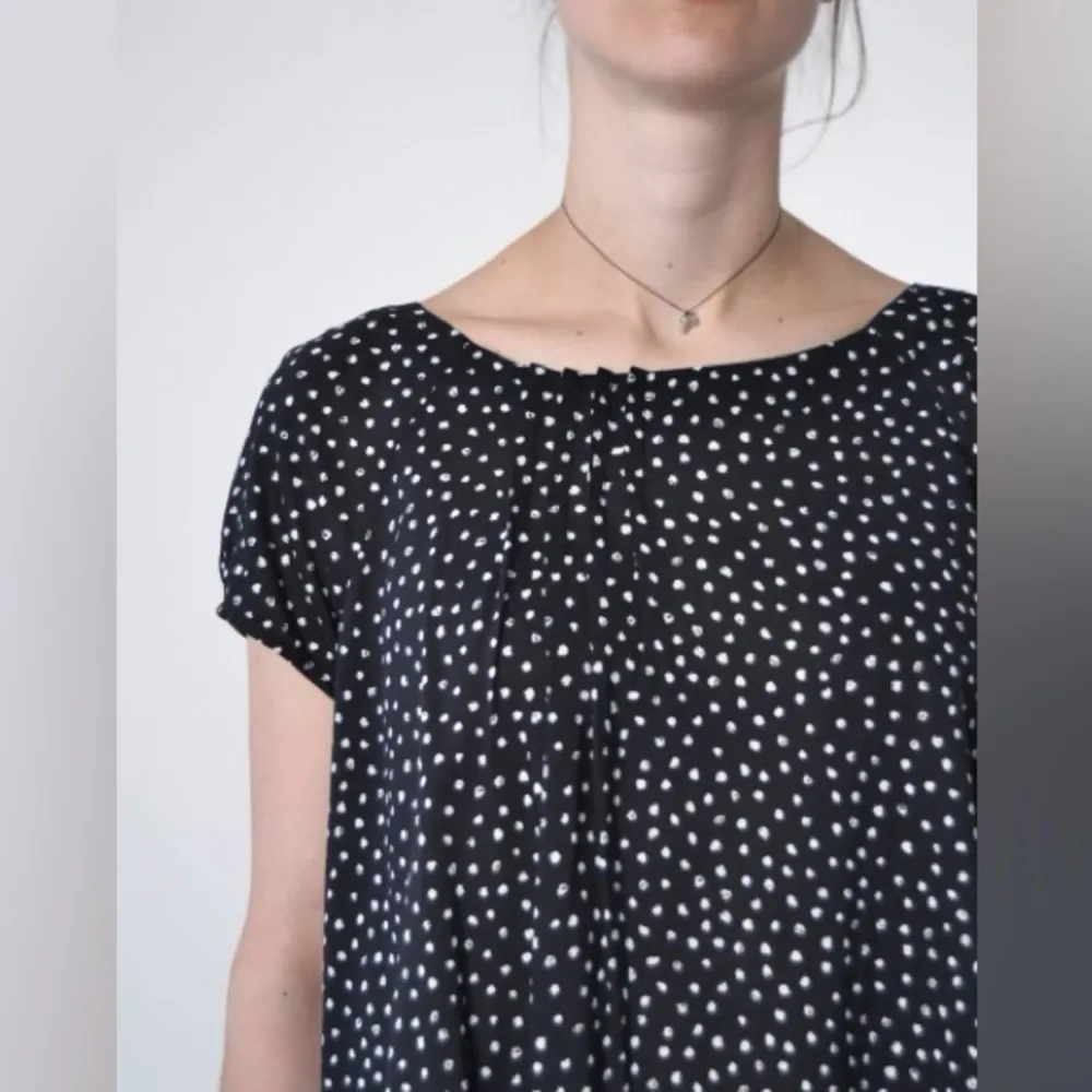 LC Lauren Conrad Floral Butterfly Design Lightweight Blouse Top Black XXL - Image 2