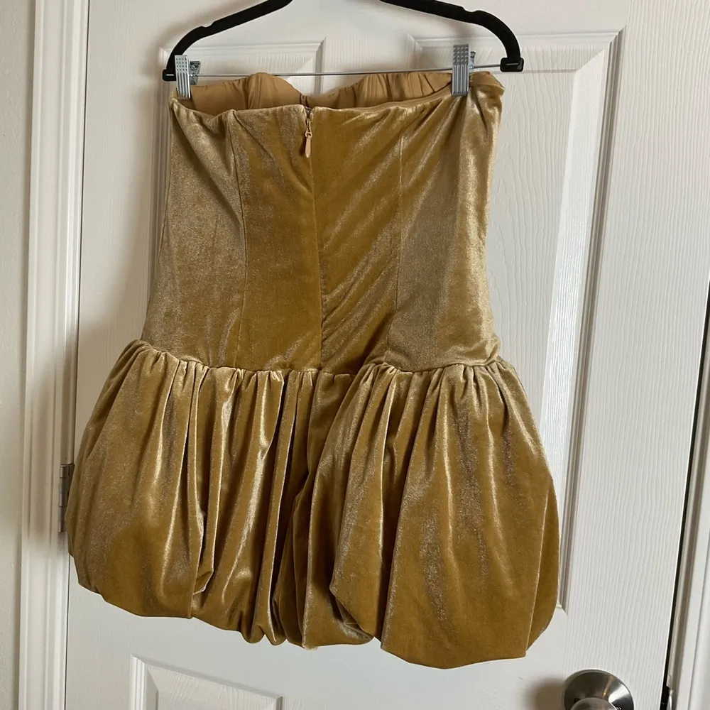 PrettyLittleThing golden Olive velvet embroidered detail puffball dress size 10 - Image 12
