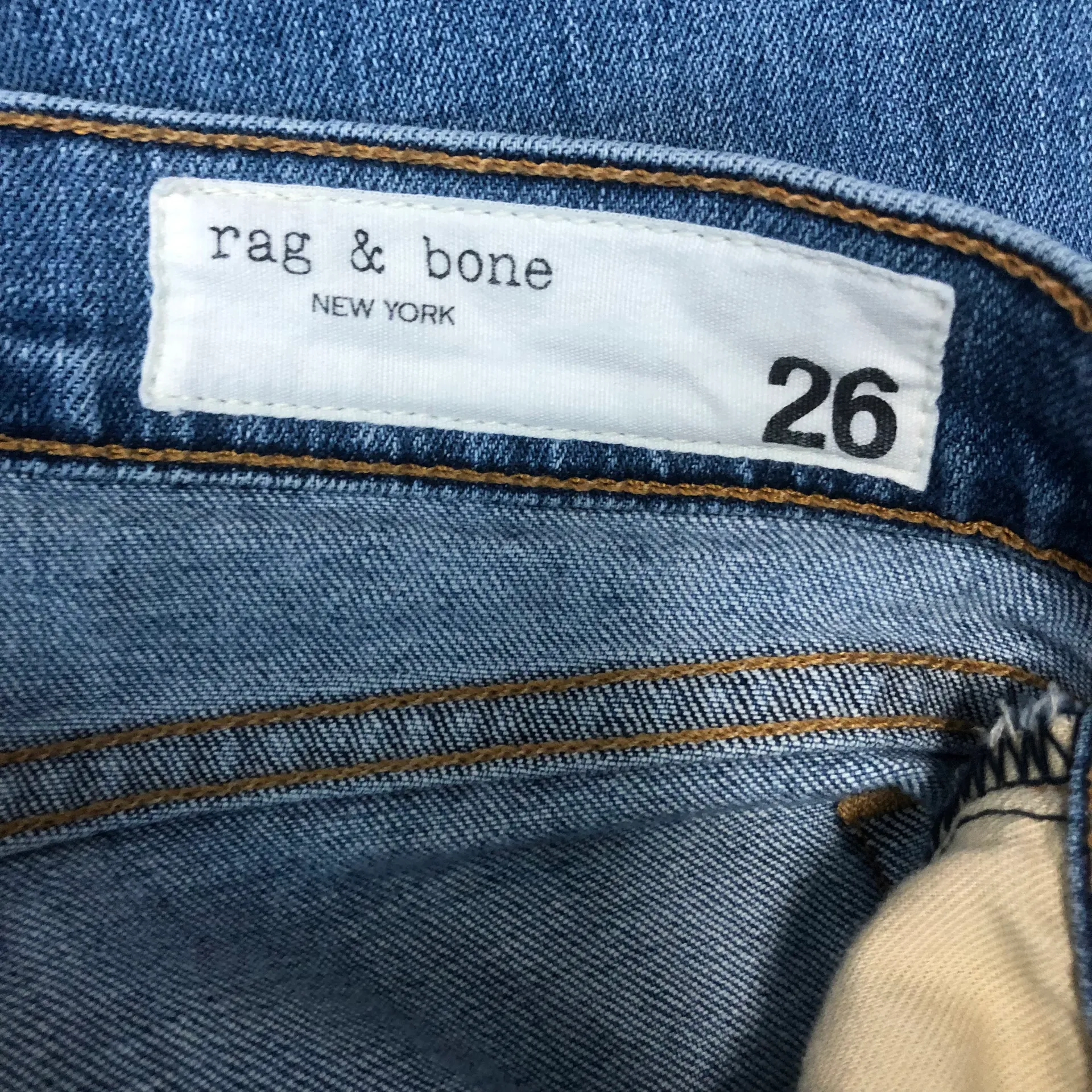 Rag and Bone Distressed Dre Capri Cropped Jean - Image 11