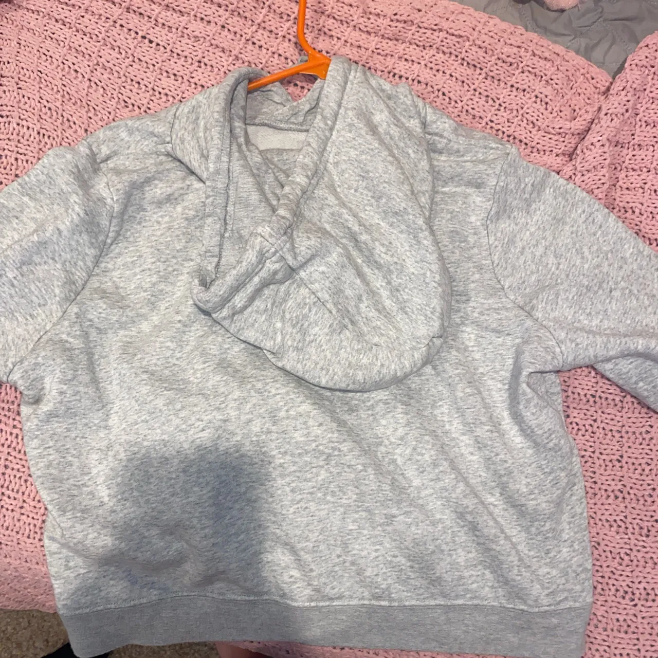 Nike Cropped Hoodie - Image 3