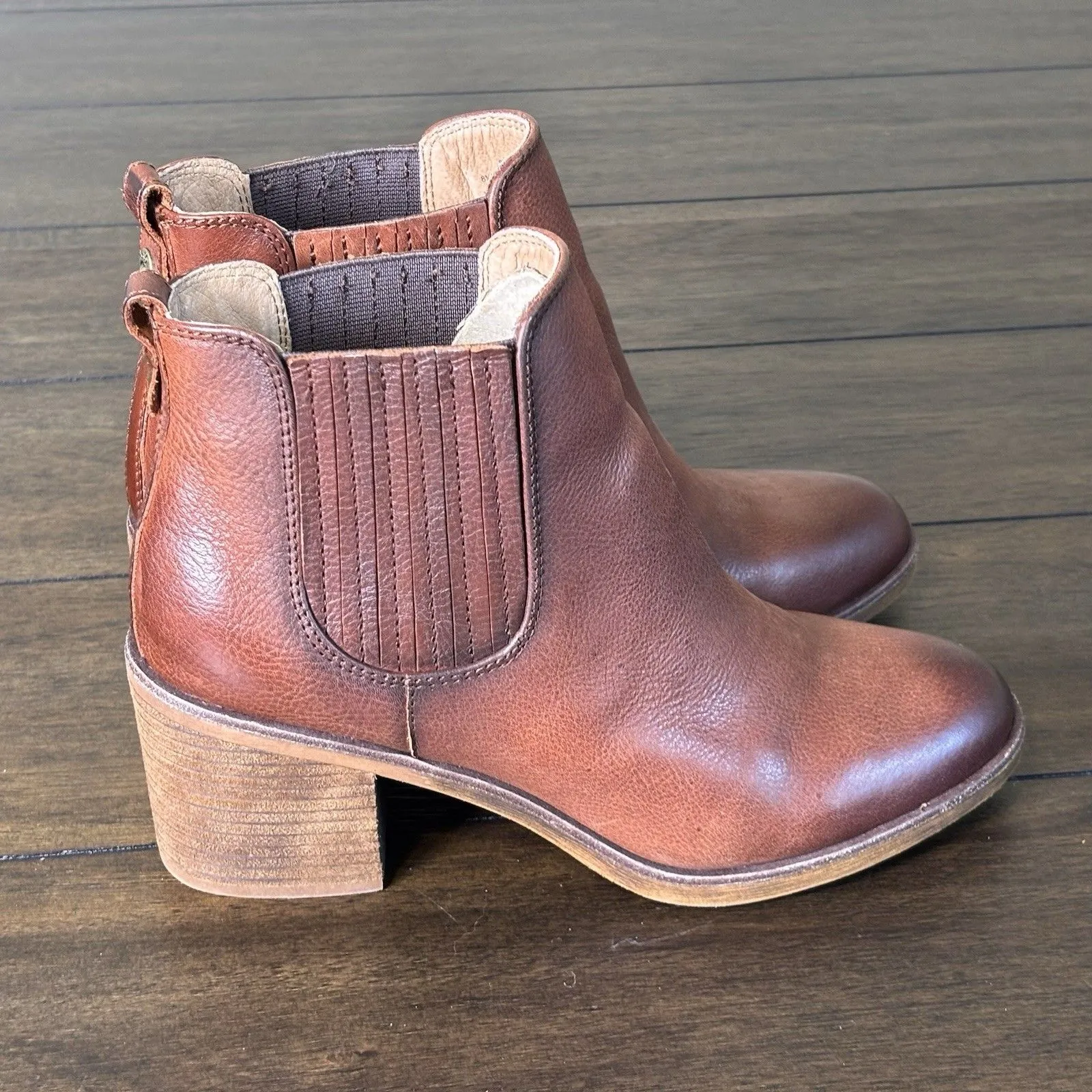 Sofft Womens Size 8.5 Sadova Whiskey Leather Chelsea Boots Shoes - Image 3