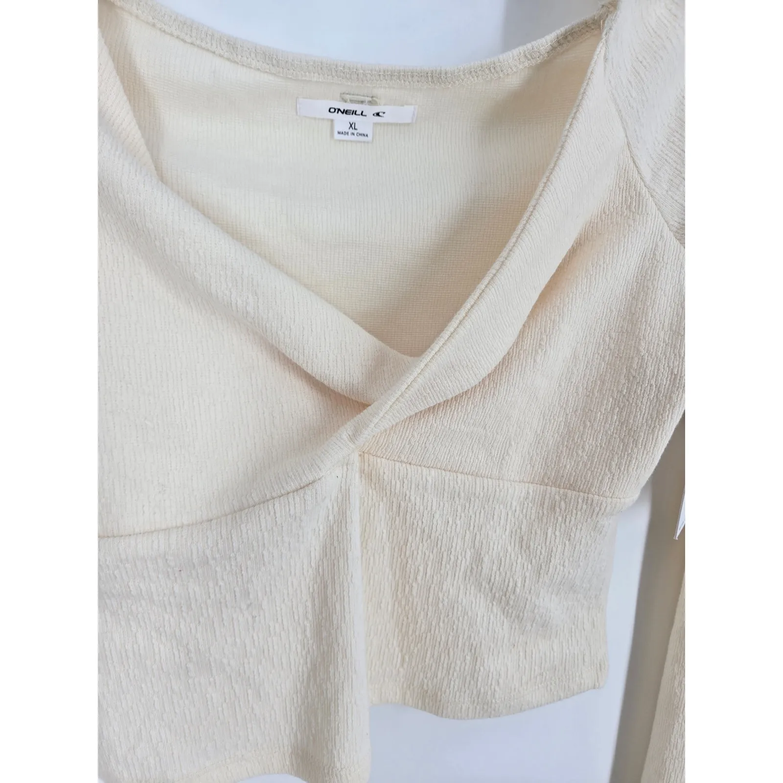 NEW O'Neill Kristina Long Sleeve Top with Center Twist Cutout Size XL - Image 7